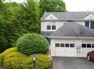 148 Westbrooke Ln, Coraopolis, PA 15108