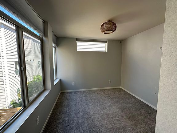 4th image of 608 NW 85th St #608
