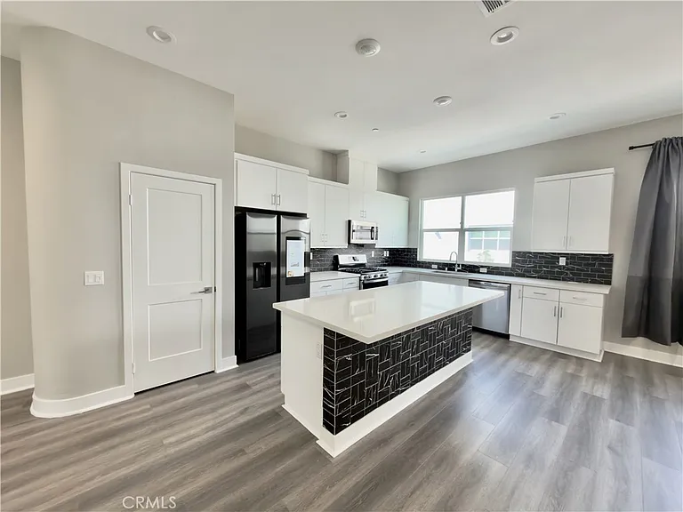 977 E Mason Ln #116 — Photo 16