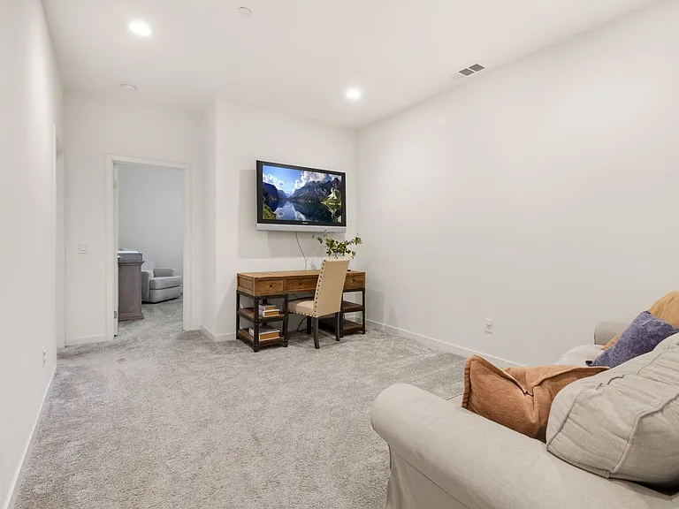 122 Red Brick Dr #3 — Photo 21