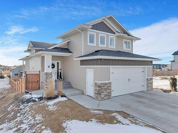 2nd image of 6 W Craig Rd