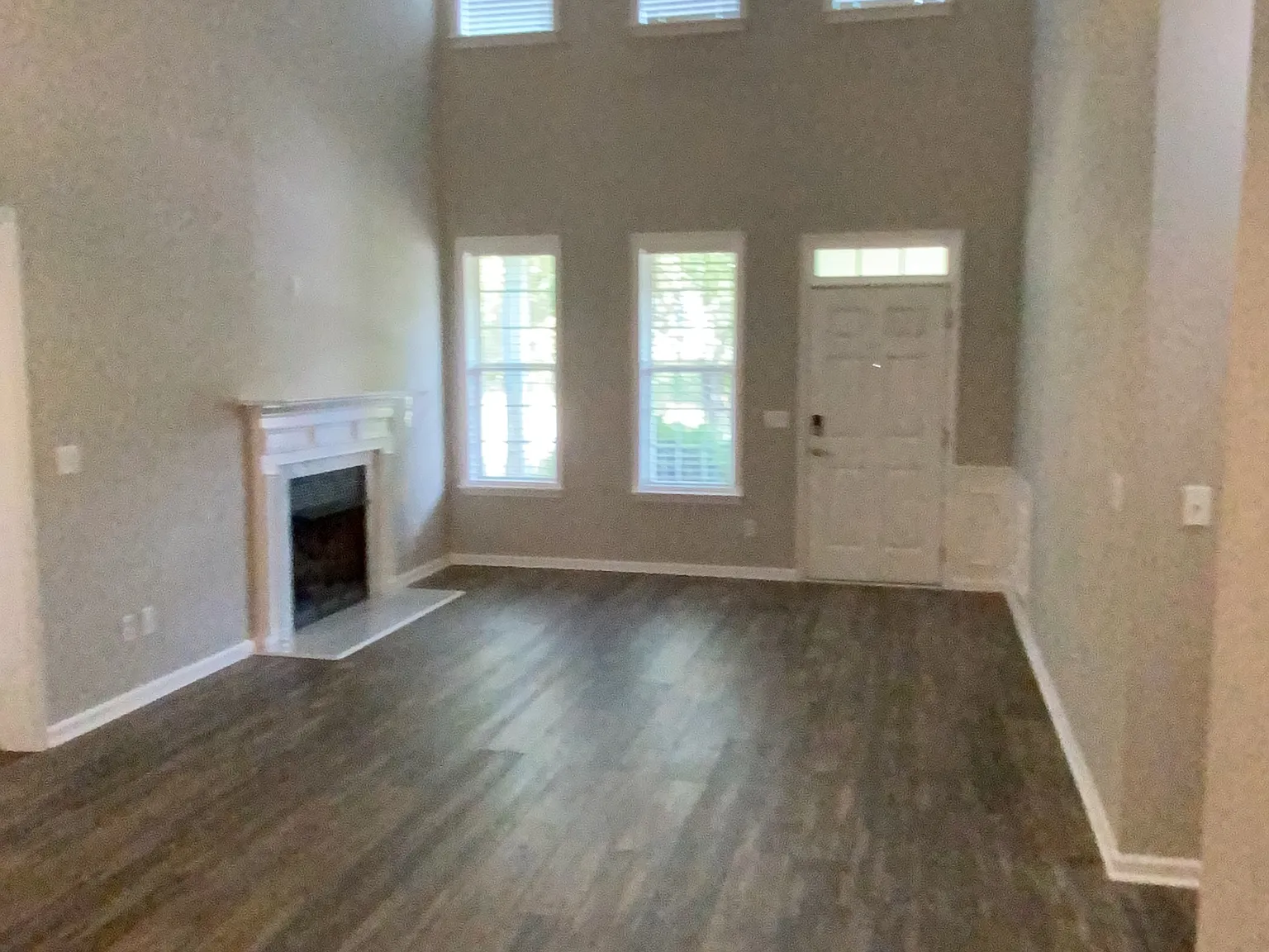 10427 Blue Dun Way — Photo 3