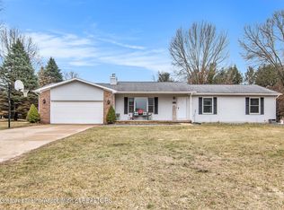 9750 Missaukee Ln, Haslett, MI 48840