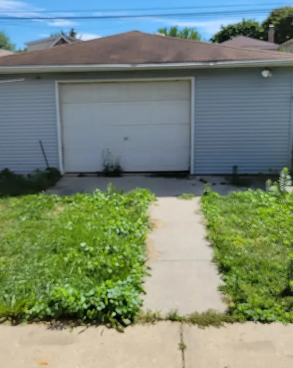 3 bed, 1400 sqft, $2,195 — Photo 3