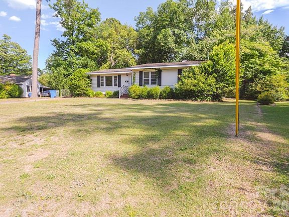 3rd image of 1809 Manteo St