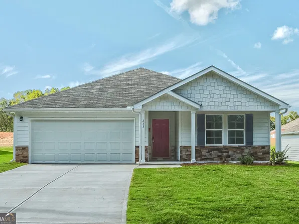 233 Woodlake Lndg, Hartwell, GA 30643