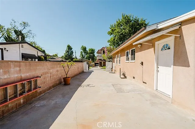 609 Alexander St #A — Photo 18