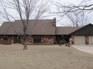 1630 S Cemetery Rd, Yukon, OK 73099