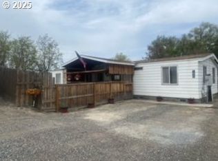 190 W Ball Ave, Stanfield, OR 97875