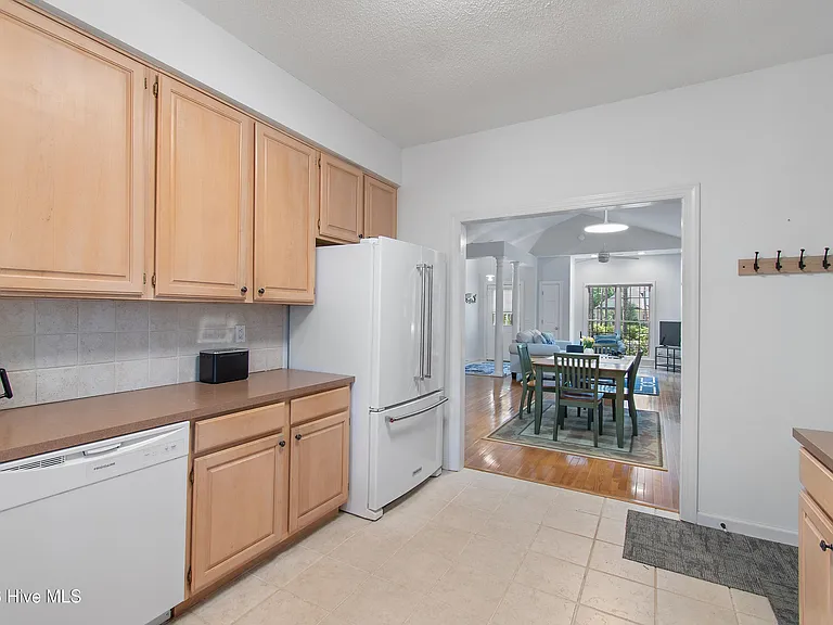 4148 Carlyle Pl SE — Photo 11