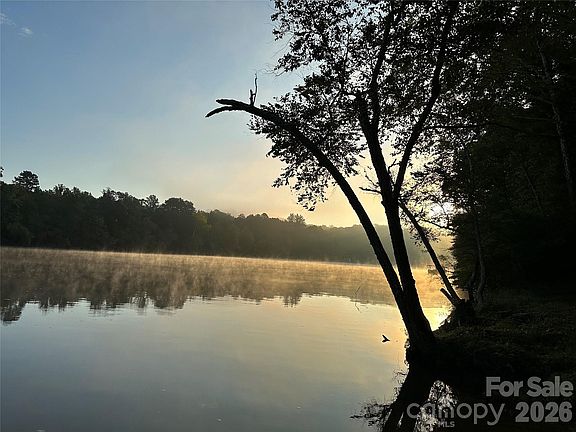 3rd image of 1800 Hilferty Rd