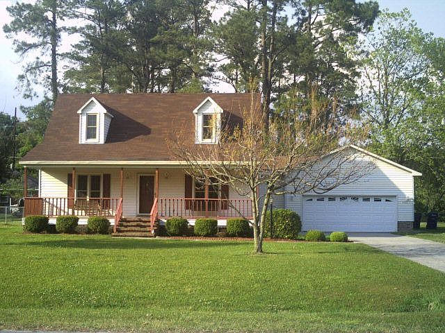 1st image of 3303 Evelyn Dr