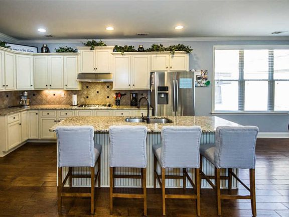 4th image of 25 Saunders Creek Cir