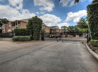 2255 Braeswood Park Dr APT 136, Houston, TX 77030