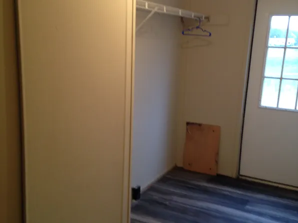 89 Flat Rock Rd, Breeding, KY 42715