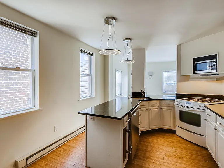 1127 S Hanover St — Photo 14