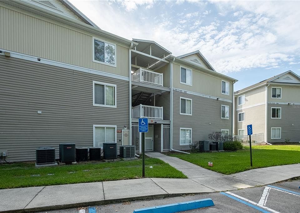 1st image of 4000 SW 23rd St APT 3-205