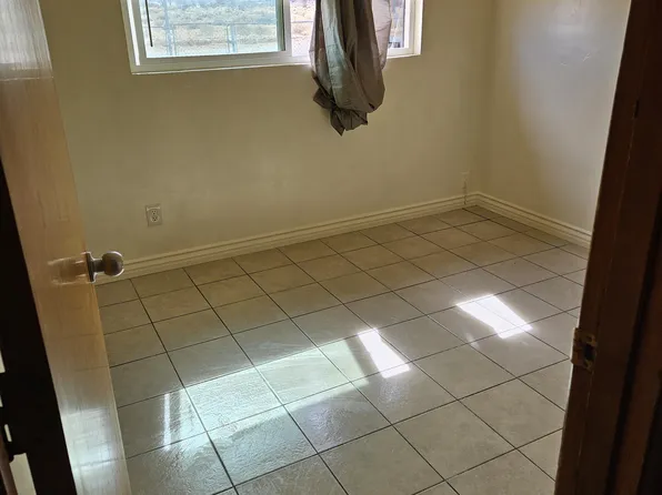 (undisclosed Address), Hinkley, CA 92347