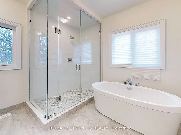 100 Ballantyne Blvd — Photo 23