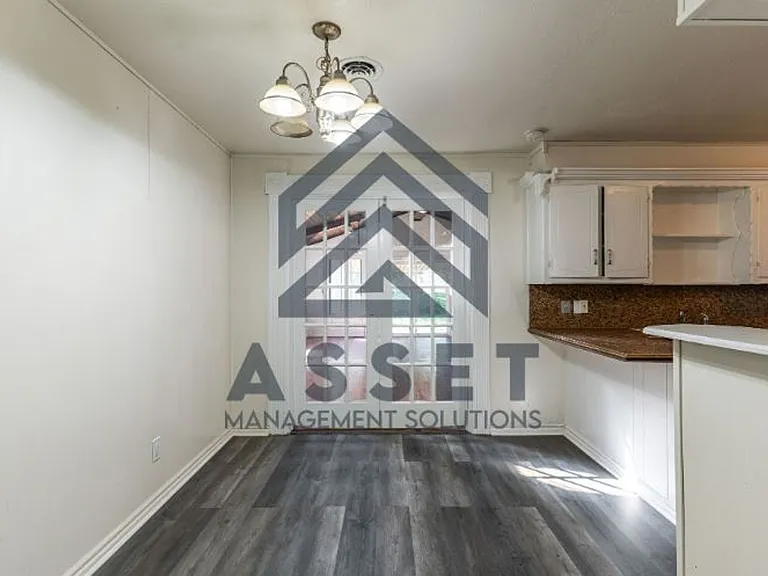 2604 SW 65th St — Photo 11
