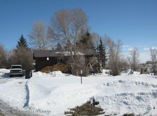 11 Sky View Dr, Pinedale, WY 82941
