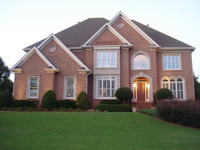 1528 Greensboro Way photo 1