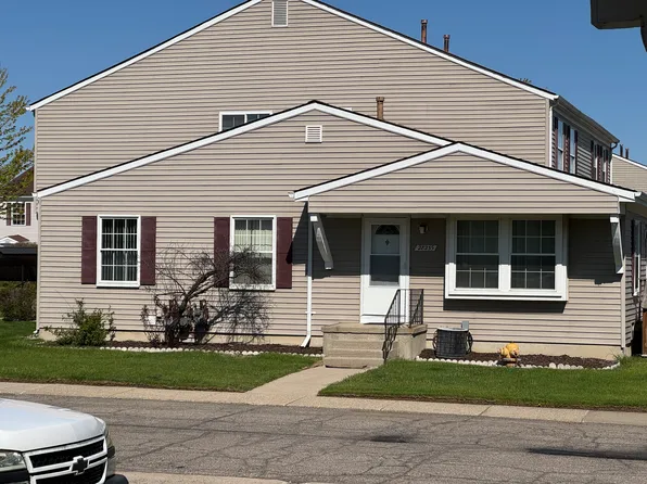 (undisclosed Address), Chesterfield, MI 48051