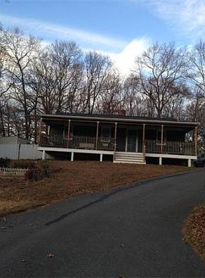 2nd image of 53 Long Ave