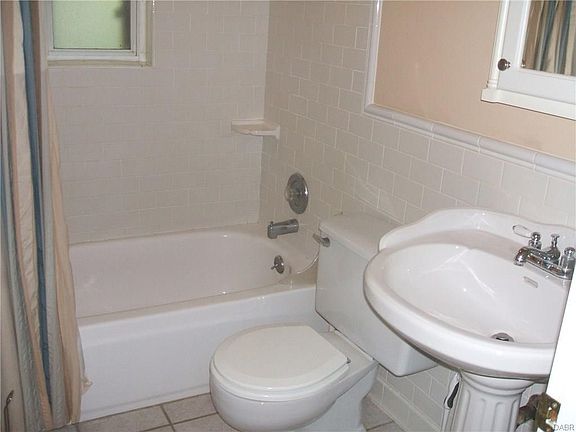5th image of 429 Shadowlawn Ave