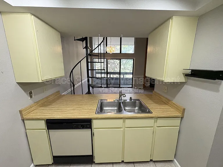 14091 E Tufts Dr #E9 — Photo 3