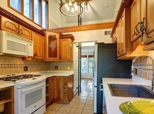 1224 Simmons Dr, Rockville, MD 20851