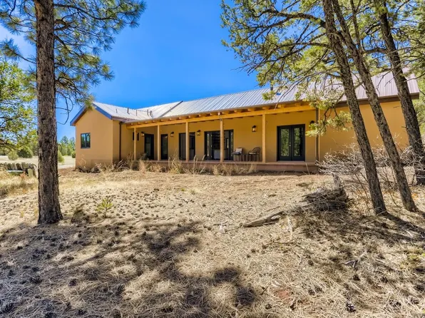 9 Colibri Ct, Pecos, NM 87552