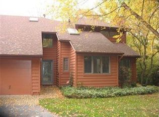 25846 Fairmount Blvd, Beachwood, OH 44122