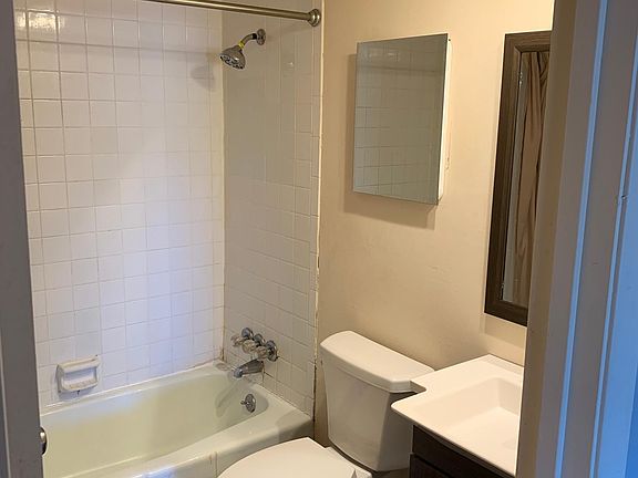 4th image of 716 N Sprigg St APT 203
