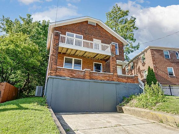 2nd image of 993 Cleveland Ave