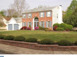 1 Angel Hill Ct, Turnersville, NJ 08012