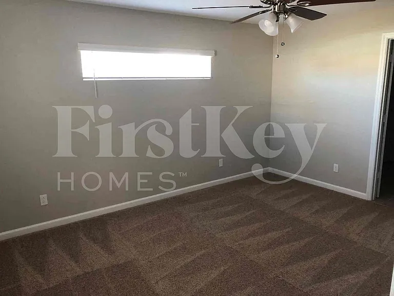 1773 SW Cannon Ave — Photo 8