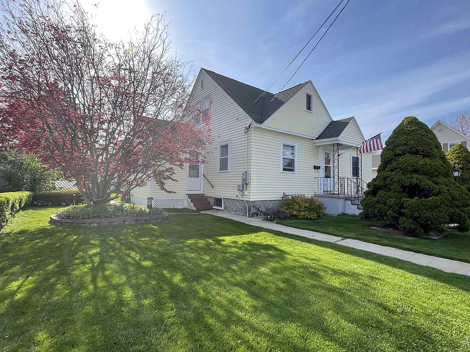 1st image of 7 Barker Ave
