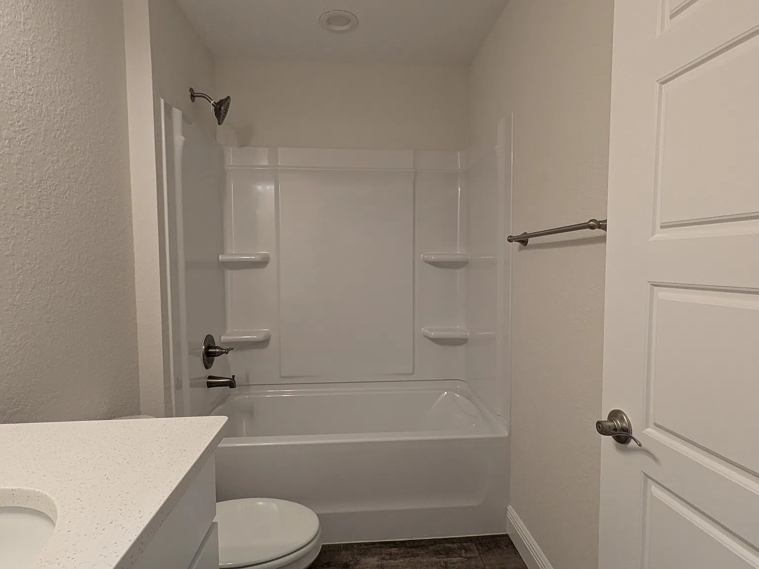 3 bed, 1453 sqft, $1,800 — Photo 3