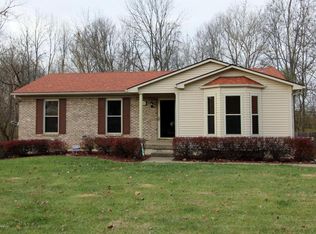 6113 Yellowsands Dr, Louisville, KY 40219
