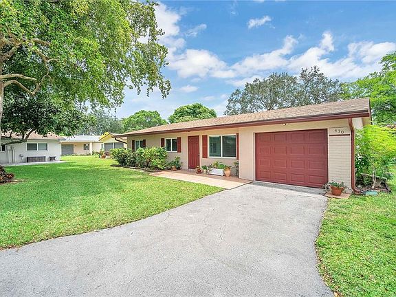 2nd image of 430 SW Natura Avenue