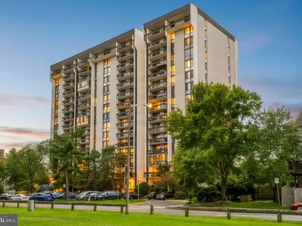 5300 Holmes Run Pkwy APT 1005, Alexandria, VA 22304
