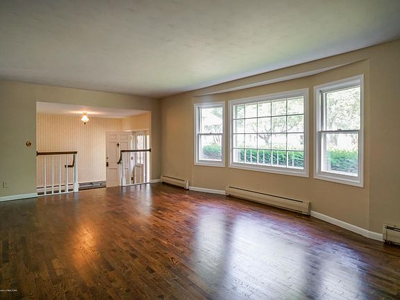 4th image of 1836 Cahill Dr