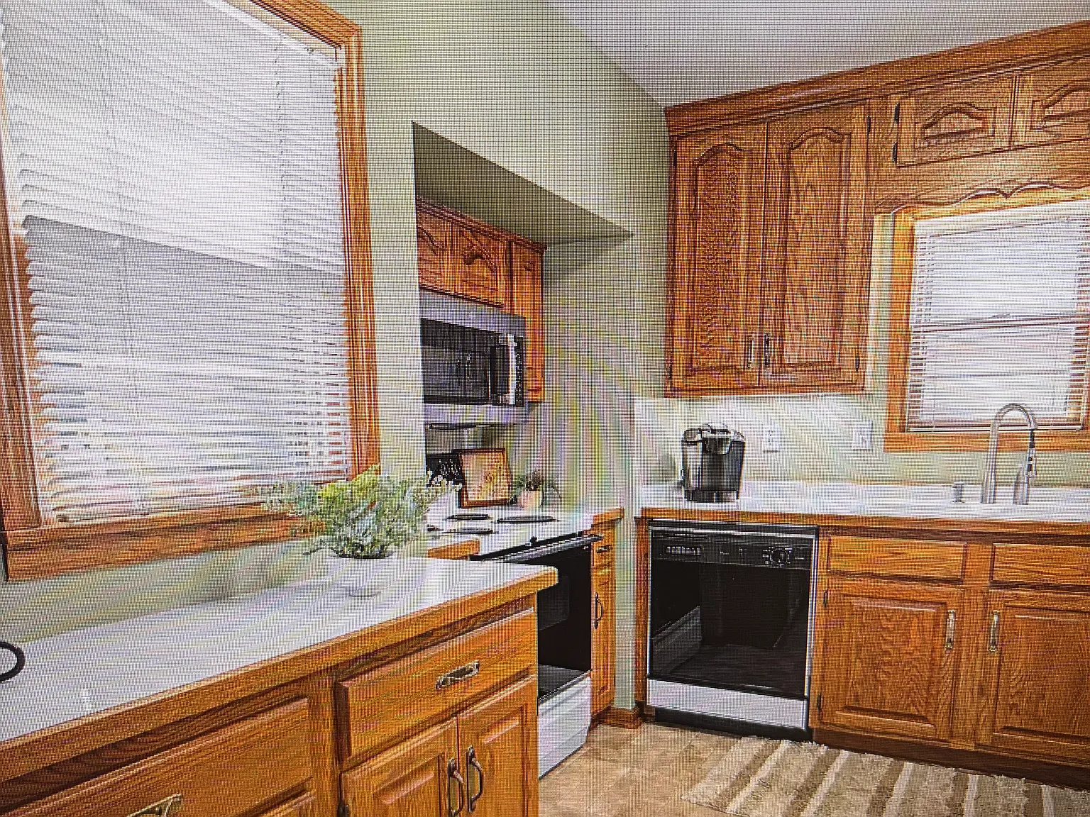 3 bed, 1488 sqft, $2,300 — Photo 2