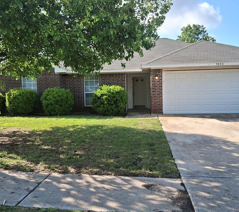 1st image of 3806 Lone Oak Dr