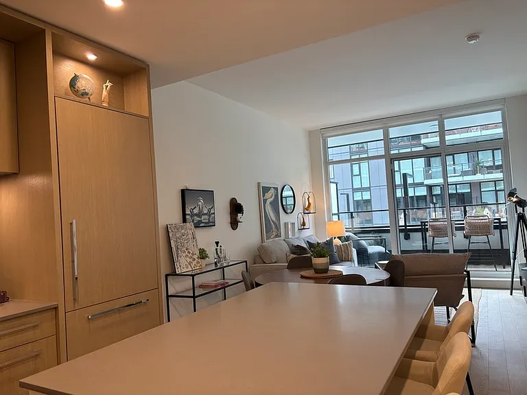 3409 Lakeshore Rd #301 — Photo 6