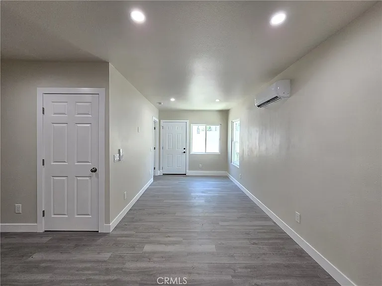 4653 Emerson St — Photo 9
