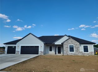 15 Wheatland Dr, Lancaster, OH