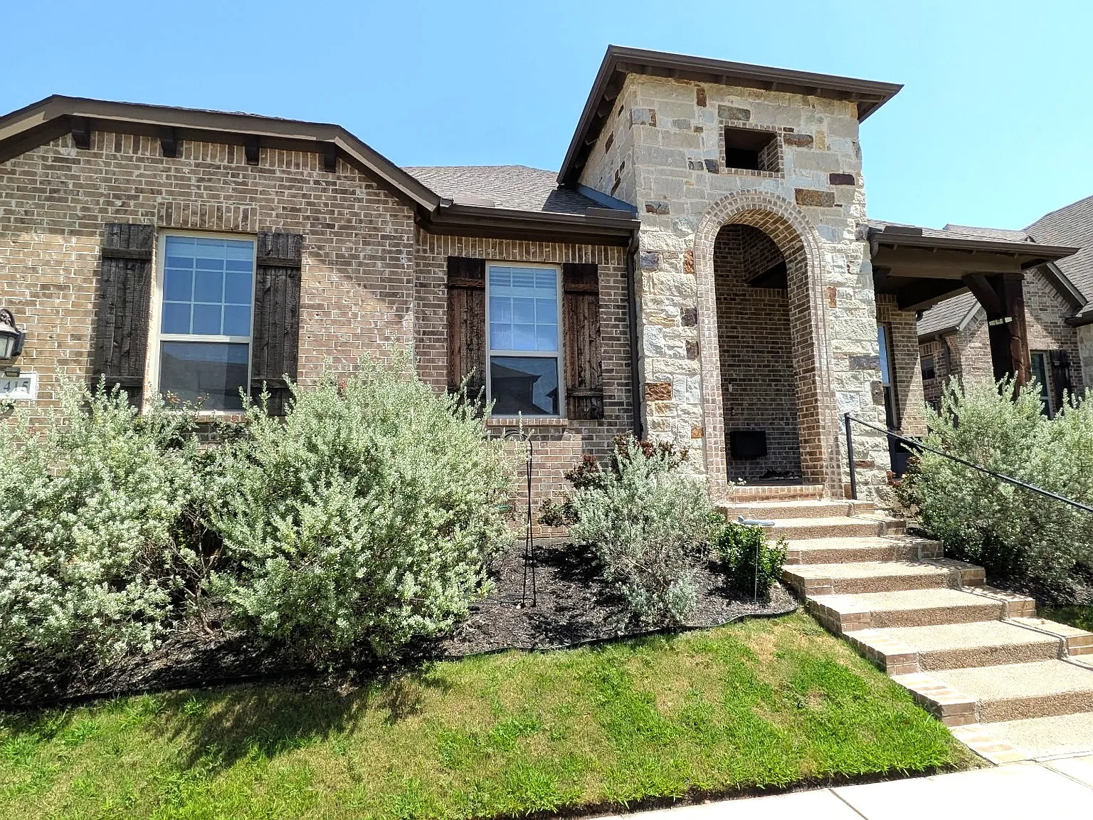 3 bed, 2209 sqft, $3,600 — Photo 1
