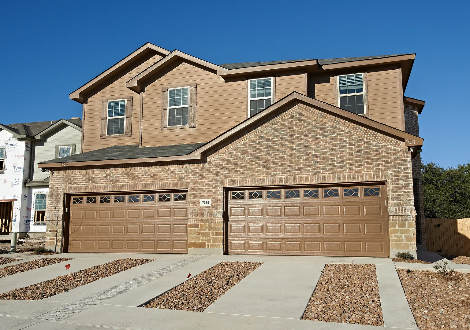 Luxury 3 Bedroom Townhome Located Near South Texas Medical Center, San Antonio, Texas! — Photo 1